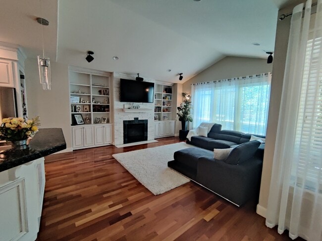 Photo - 1292 E Lucas St