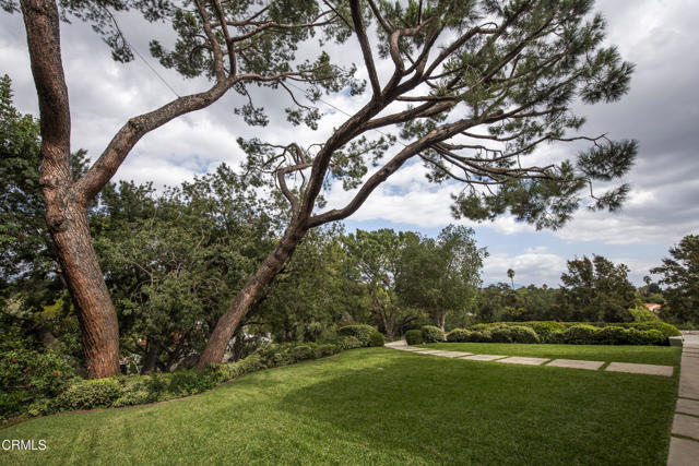 Photo - 851 Lyndon St