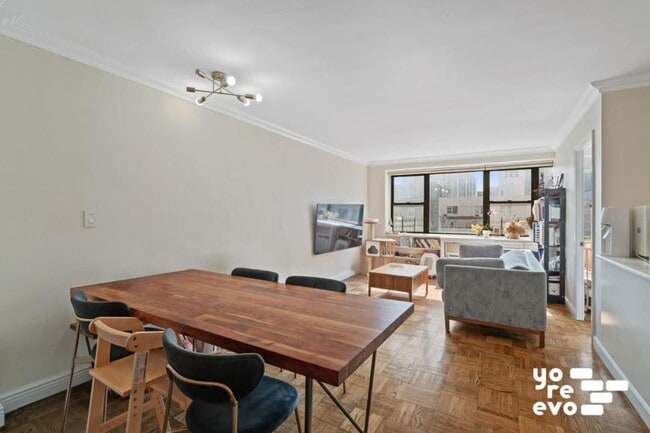 Building Photo - 2 bedroom in New York NY 10021 Unit 11K Rental