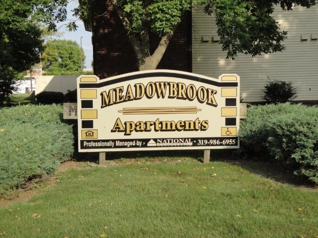 Meadowbrook Apartments - Meadowbrook Apartments