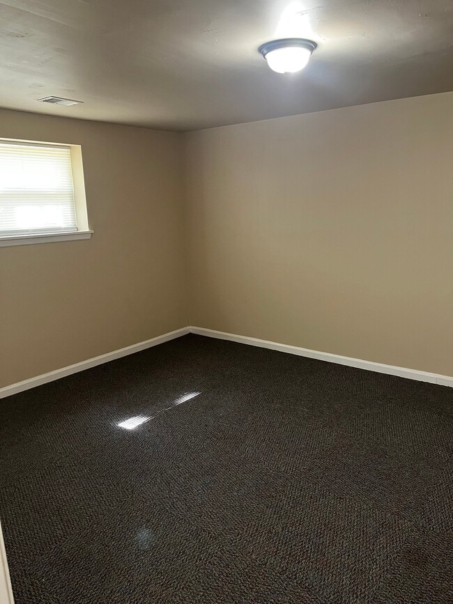 Photo - 8939 Caenen Lake Rd