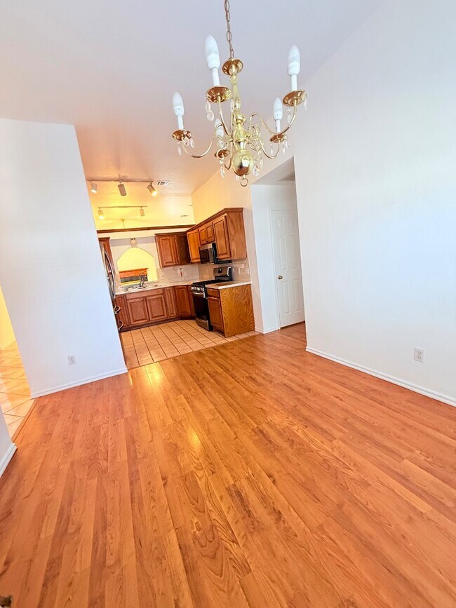 Photo - 1016 Westbury Terrace