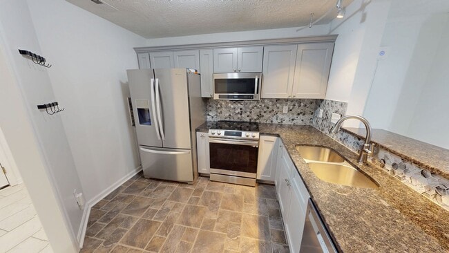 Photo - 3 Bedroom Condo in Kings Grant w/ Luxury Updates!