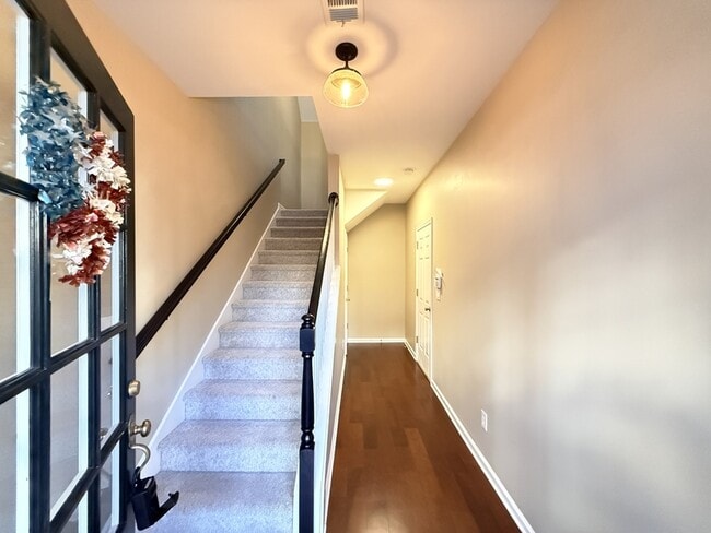 Photo - 1705 Waters Edge Trail