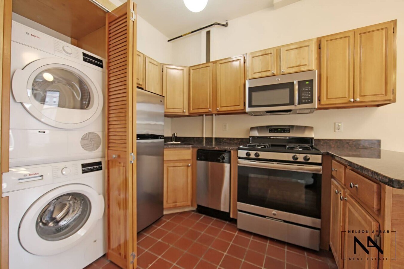 Photo - 800 President St