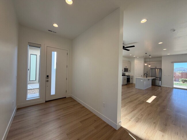 Photo - SPACIOUS PATIO HOME FOR RENT!