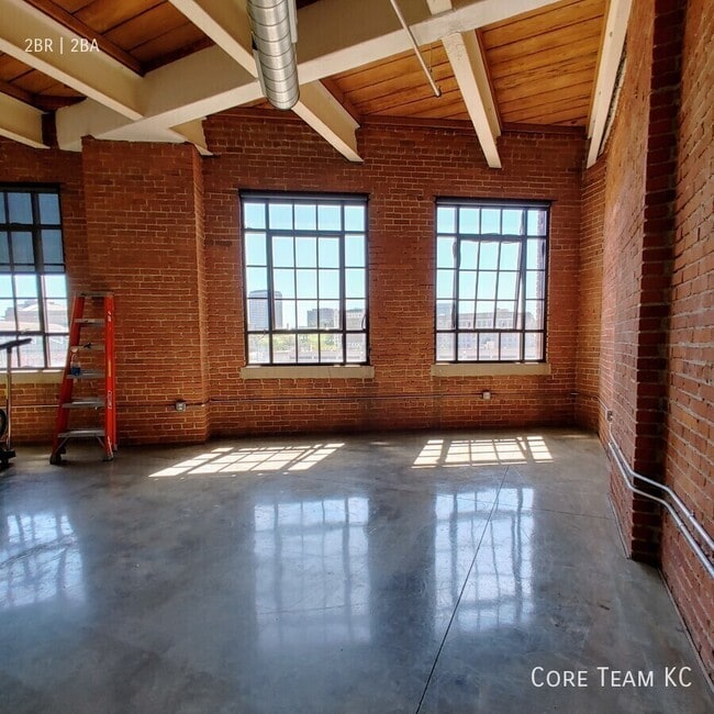 Photo - 382 W 22nd St Unit 205