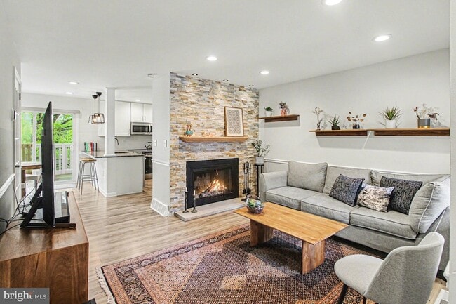 Photo - 3420 Keswick Way