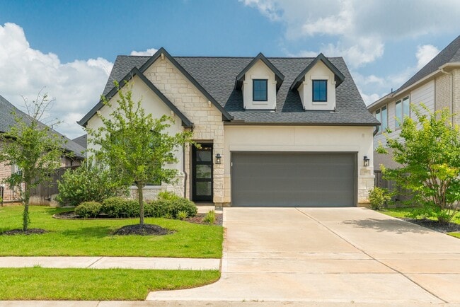 Building Photo - 9322 Galloway Wds Trl Rental