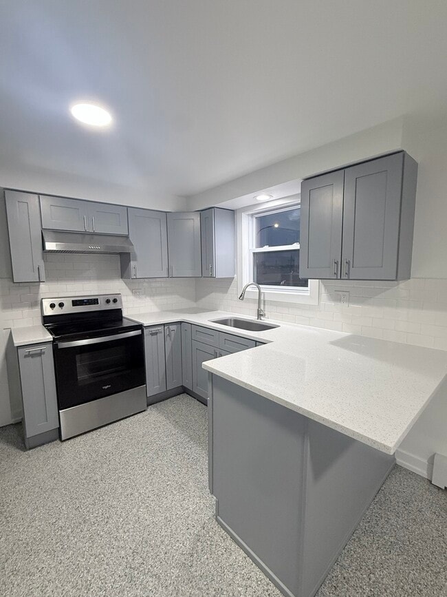 Photo - 6003 W 35th St