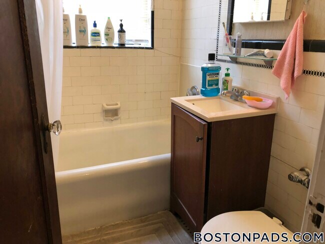 Photo - 349 Pleasant St Unit A1-15