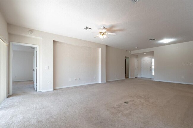 Photo - 5700 SW 45th St