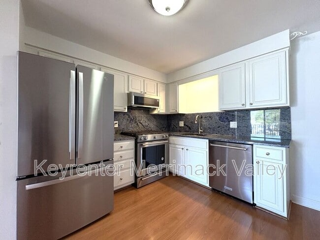Building Photo - 86 Beacon St Unit #5