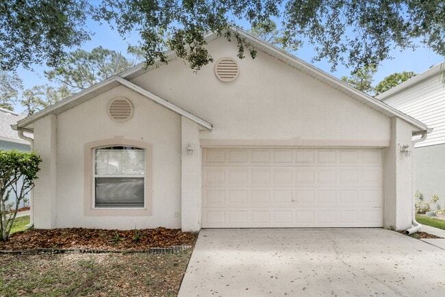 Building Photo - 30220 Birdhouse Dr