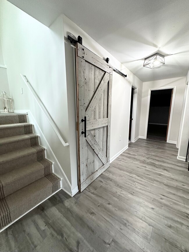 Photo - 10394 Meadowhead Cir