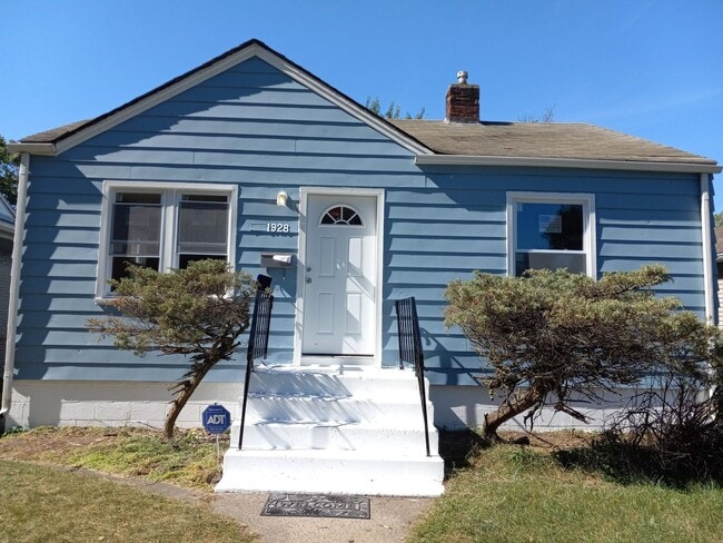 Newly updated 2 Bedroom Home - Newly updated 2 Bedroom Home