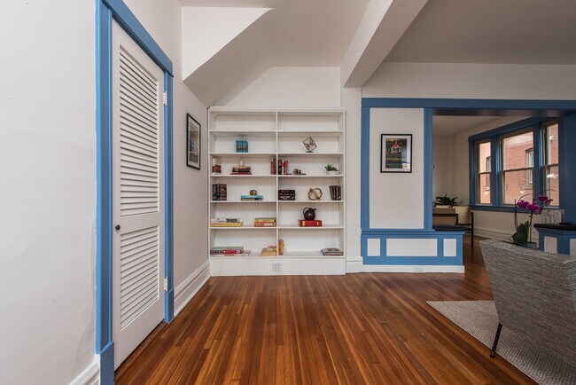 Photo - 4132 Botanical Ave Unidad 1st