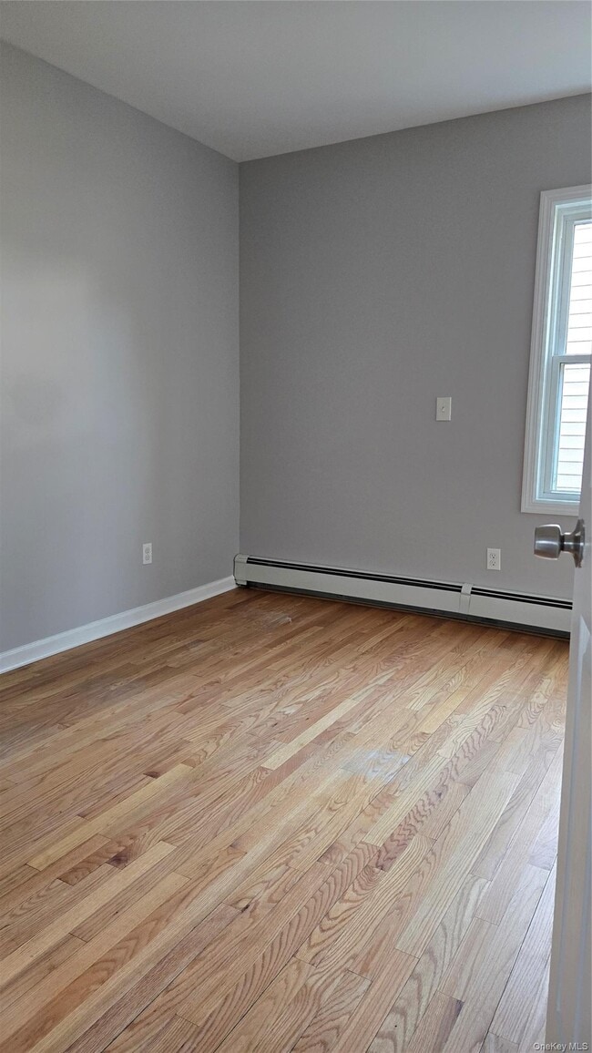 Photo - 91 Wyman Ave Unidad 1st Floor Rear - Apt #2