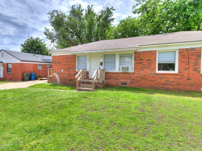 Building Photo - 538 E Indian Dr