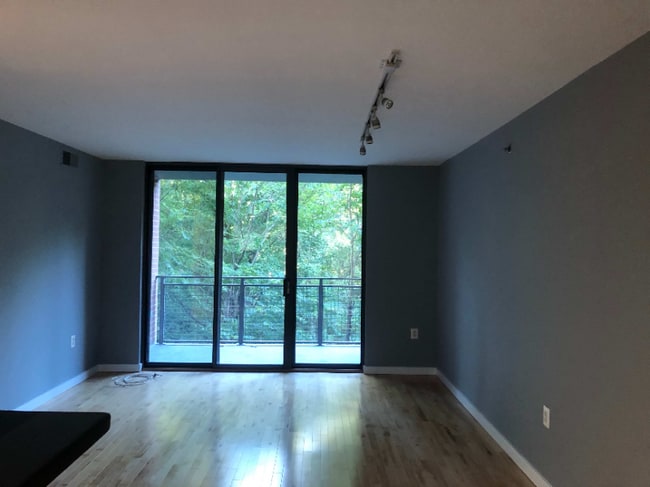Building Photo - 3883 Connecticut Ave NW Unit Apt. 312