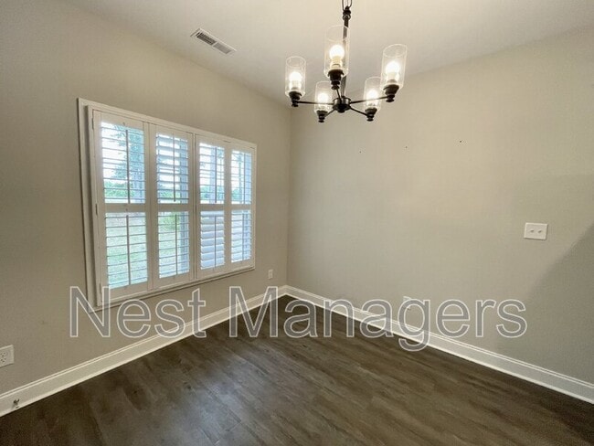 Photo - 5177 Maxwell Rd