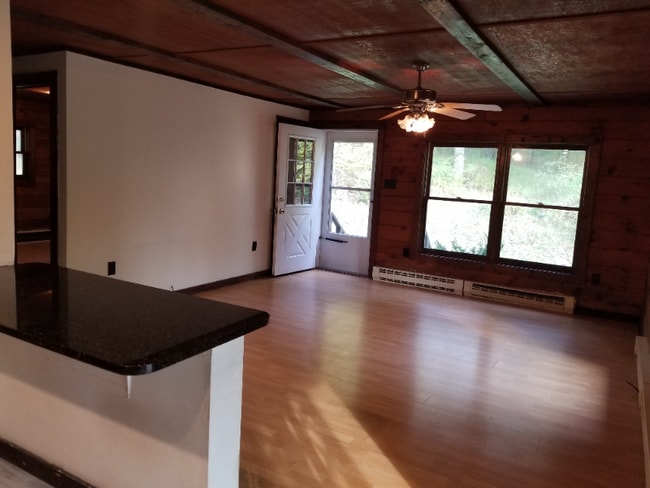 Photo - 208 Sellersville Dr