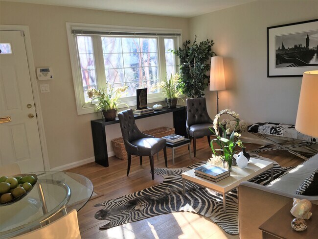 Photo - 1316 Constitution Ave NE Unidad 1