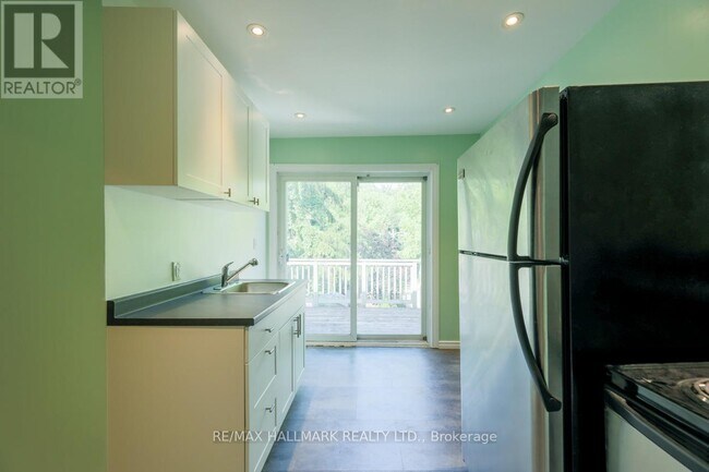 Photo - 30 Lawlor Ave