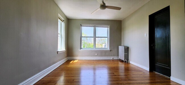 Photo - Studio in Ravenswood Unit 314