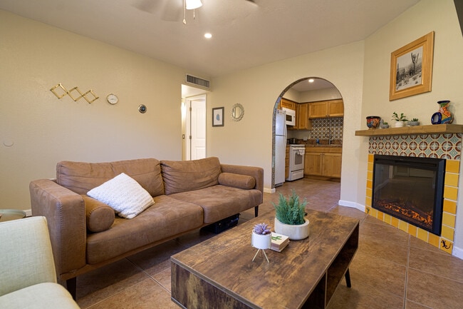 Photo - 1125 E Hedrick Dr Unit 1123