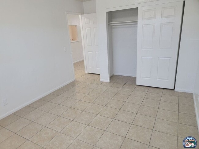 Photo - 162 W Alamo St