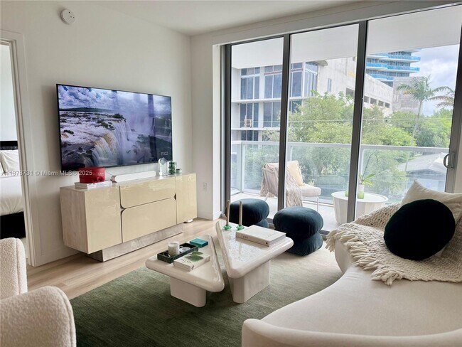 Photo - 13800 Highland Dr Unidad 307