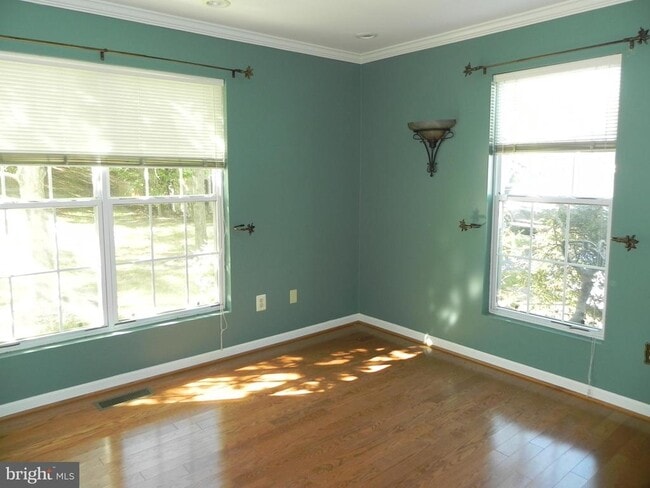 Photo - 33 Hampton Ct