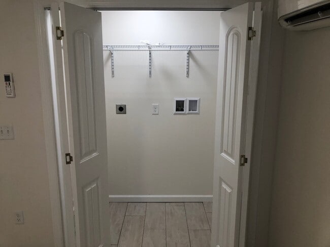 Photo - 109 W 2nd St Unit 113