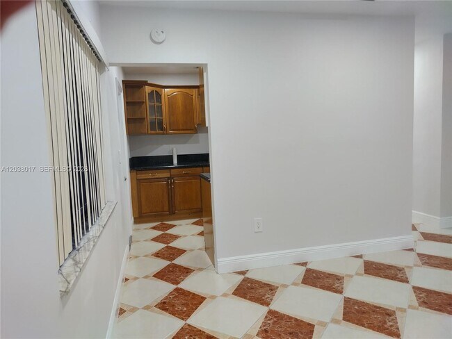 Photo - 265 NW 190th St