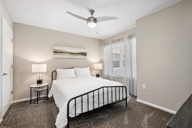 Two Bedrooms Means There is More Room for You and Your Guests - Redwood Texas Township