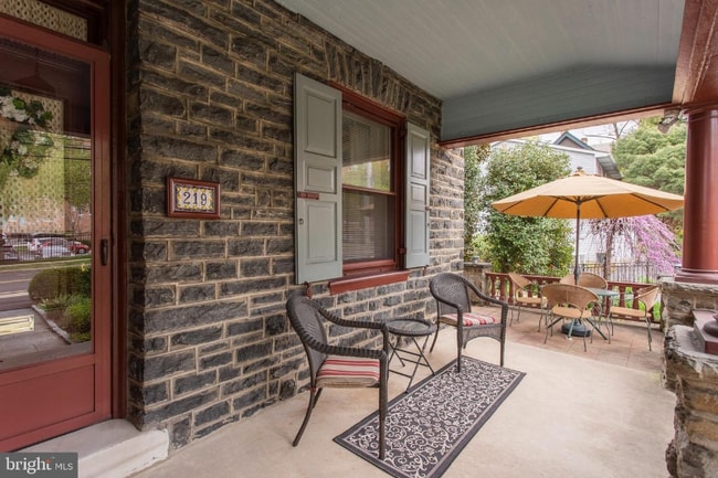 Photo - 219 Washington Ln Unit 2