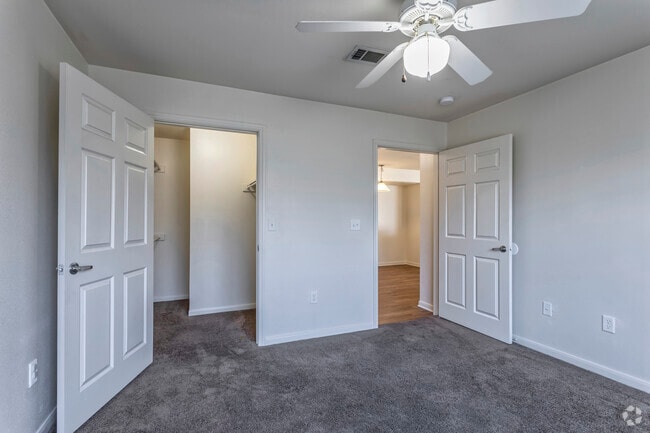 2BR, 2BA - 1000 SF - Bedroom - Anson Park Apartments