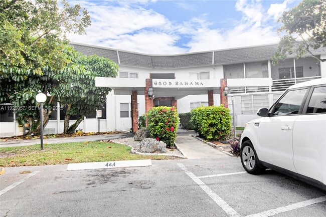 Building Photo - 6505 Winfield Blvd Unit B-4