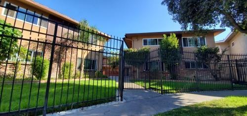 1409 W. Lingan Lane