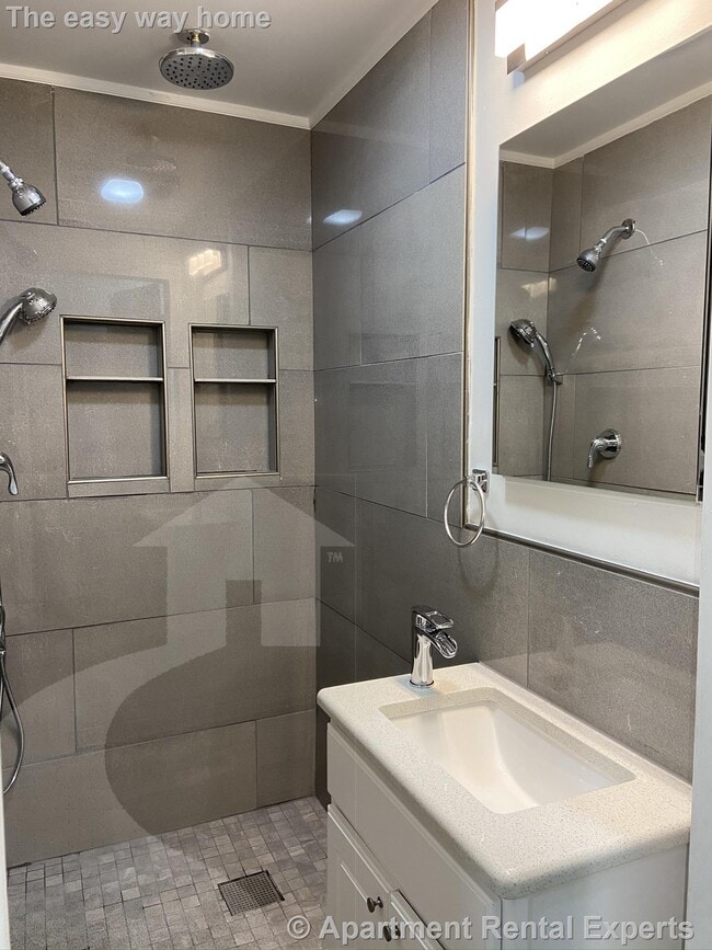 Photo - 252 Windsor St Unidad #3