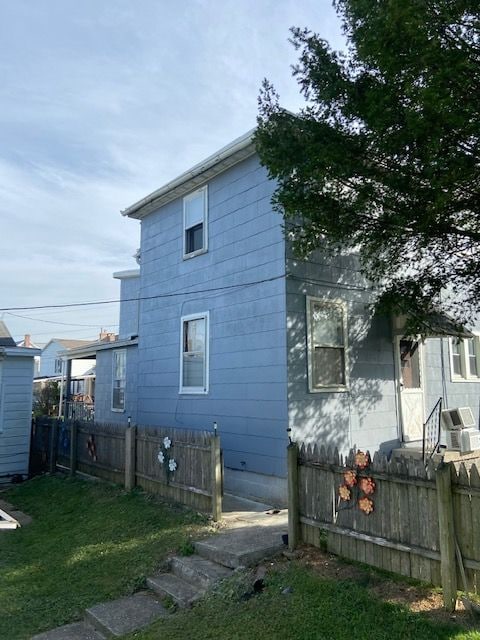 Photo - 401 3rd St Unit Apt 1