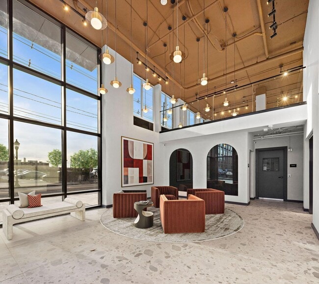 Building Photo - 1 Mallory Ave Unit 401