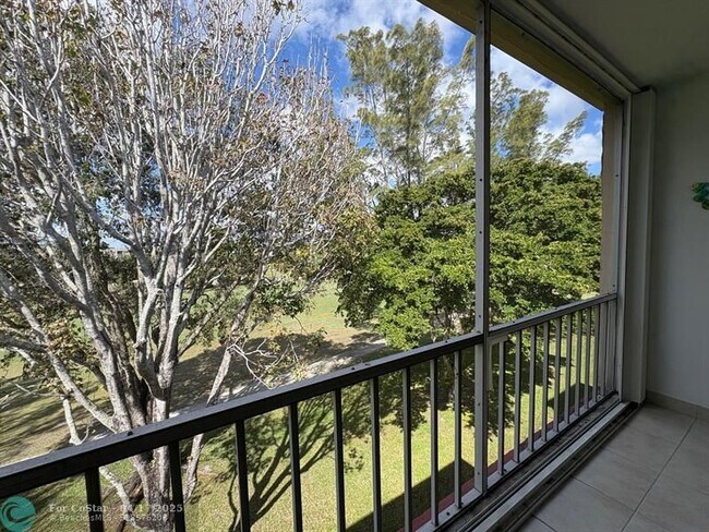 Photo - 1055 Country Club Dr Unit 404