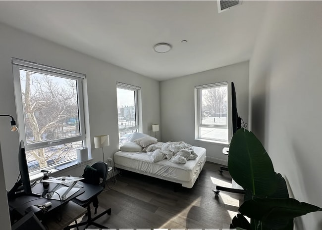 Photo - 957 Dorchester Ave