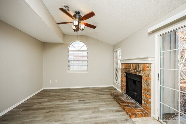 Photo - 2317 Cromwell Dr