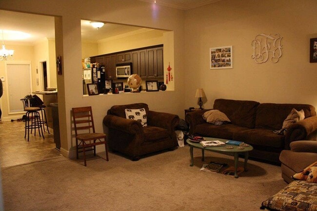 Photo - Charming 3 Bedroom 2 bath cottage