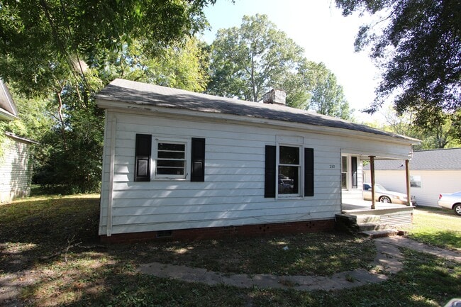 Building Photo - 230 Columbia Ave