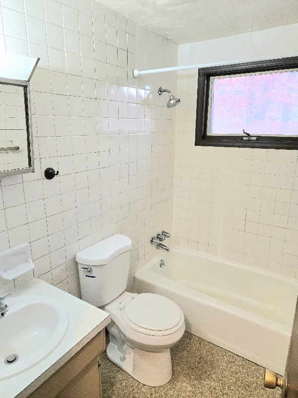 Photo - 8260 Southern Blvd