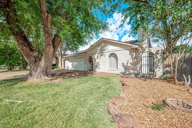 Building Photo - 10607 Silkwood Dr